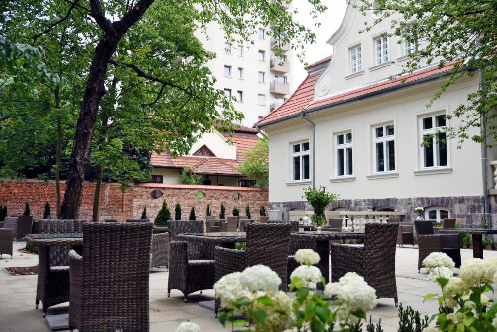 Restauracja z ogródkiem dla dzieci Kraków